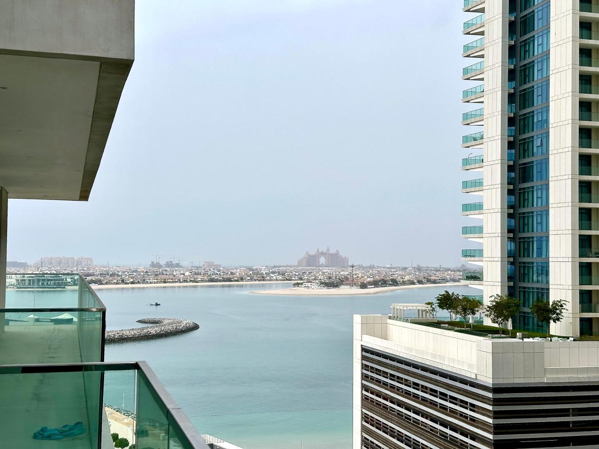 Апартаменты Lux Bnb I Sun Rise Bay I Palm & Sea View Дубай Экстерьер фото