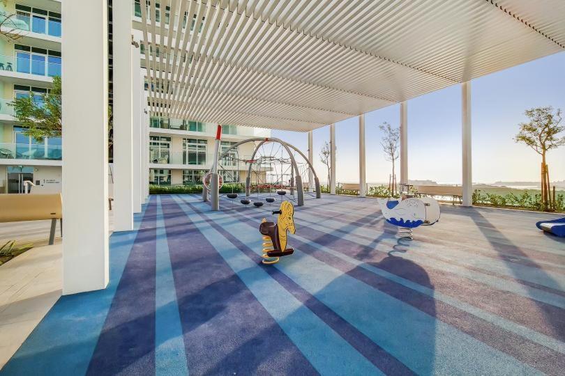 Апартаменты Lux Bnb I Sun Rise Bay I Palm & Sea View Дубай Экстерьер фото